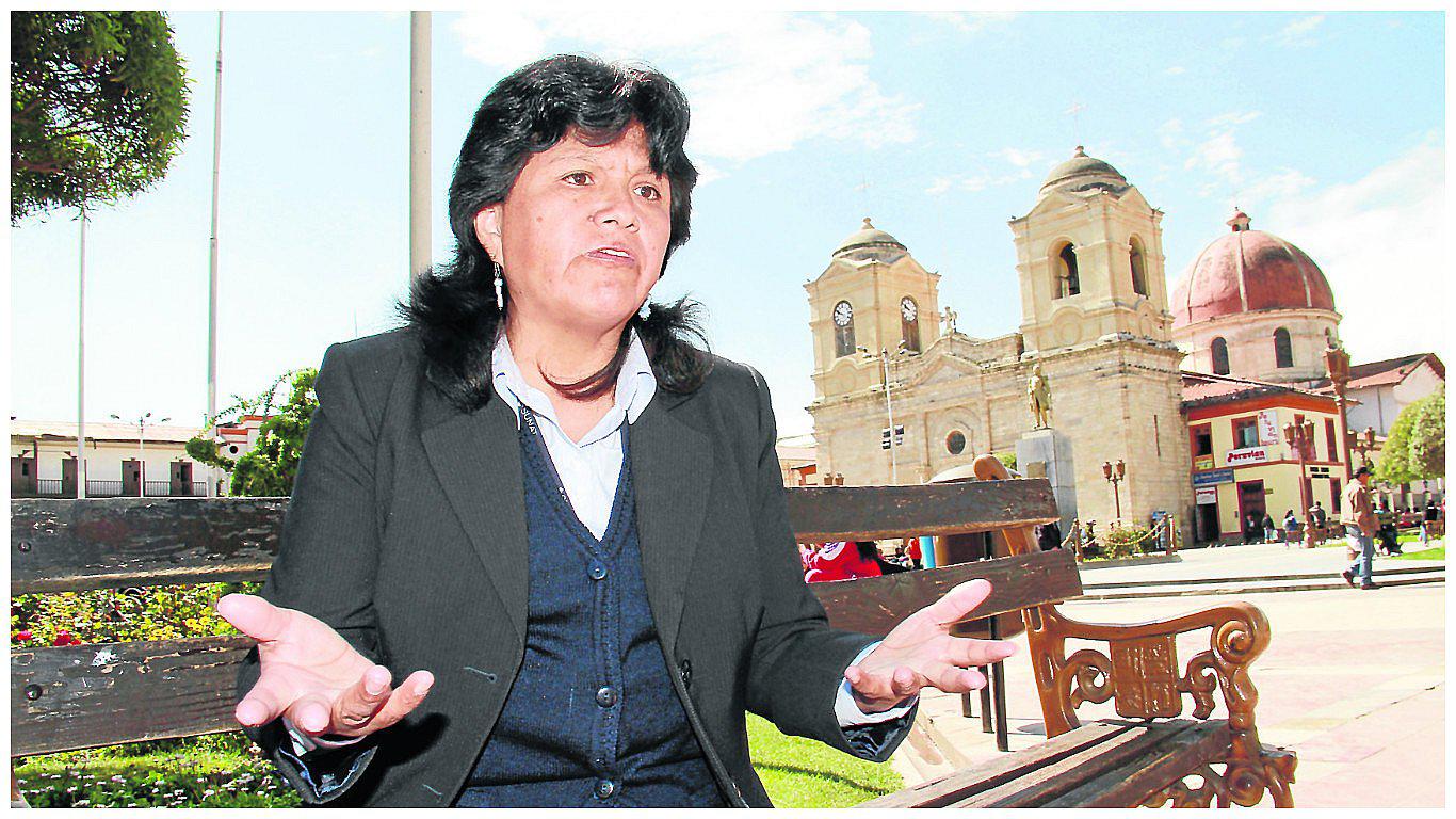 Consejera regional tilda de prepotente a Vladimir Cerrón 