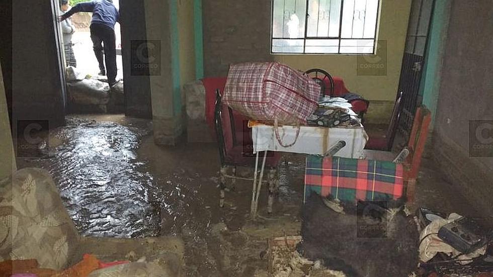 10 viviendas colapsadas y 20 inundadas en Caravelí (FOTOS y VIDEO)
