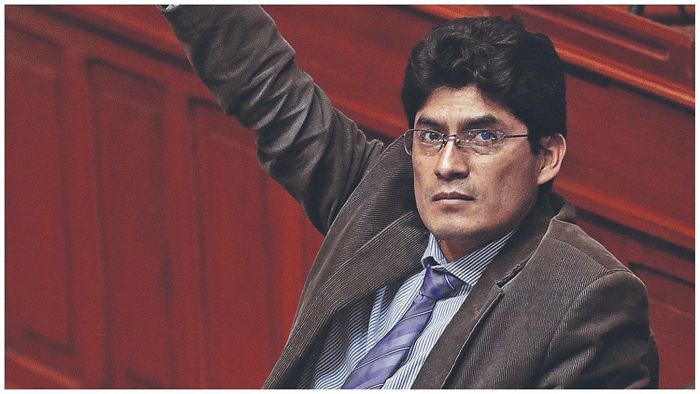 Rogelio Tucto: "Se debería indultar a Abimael para llegar a una reconciliación"