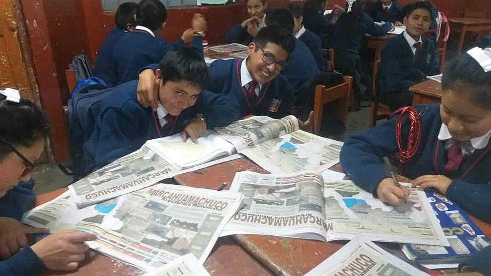 "Correo te conecta con la Educación" se desarrolla en diversos colegios con éxito (FOTOS Y VIDEO)