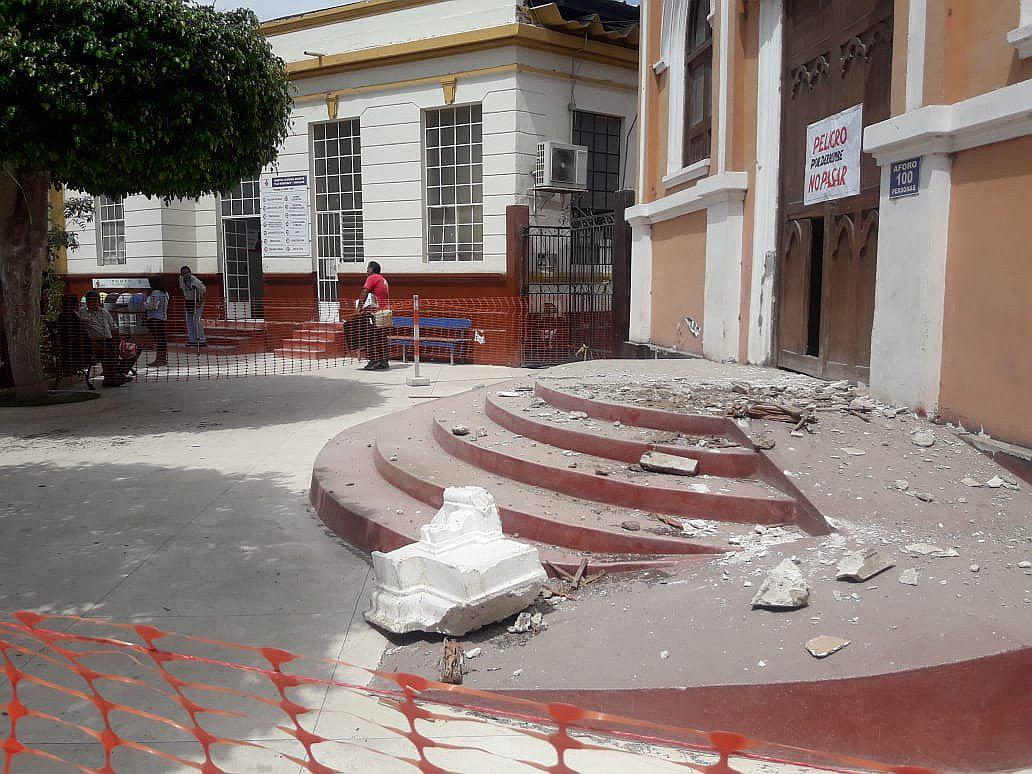 Capilla de Hospital Las Mercedes sigue desplomándose en Chiclayo