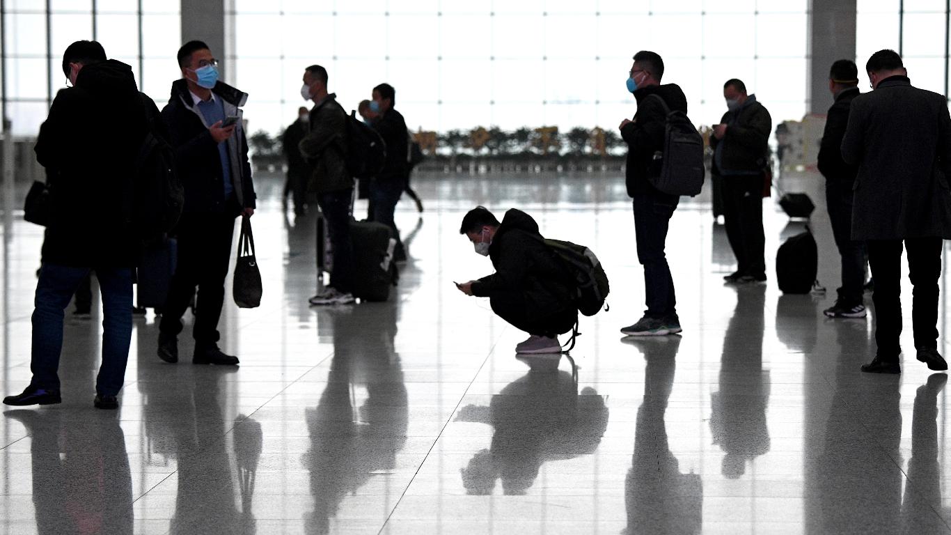 La paciente con coronavirus llegó en un vuelo procedente de España. (Foto: AFP / Referencial).