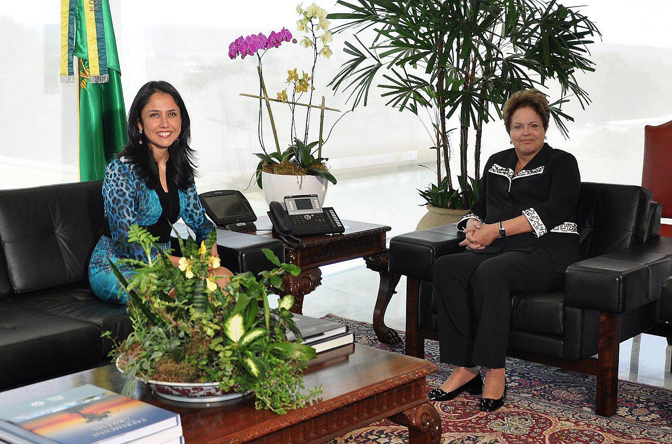 Nadine Heredia: Documento de Cancillería confirma que Dilma invitó directamente a esposa de Ollanta Humala