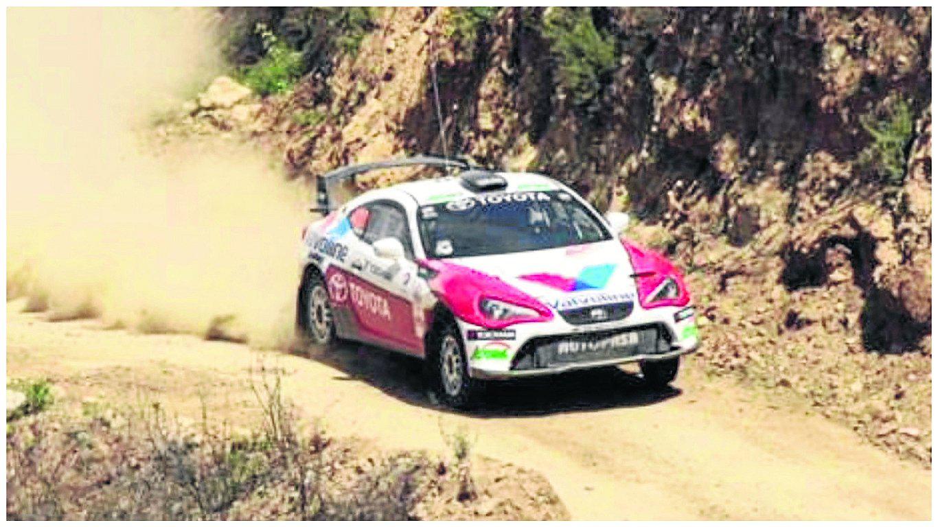 ​Lucho Alayza es pentacampeón nacional de Rally