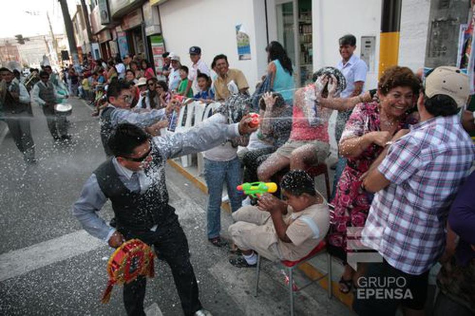 Fotos: El Gran Pasacalle del carnaval de Tacna