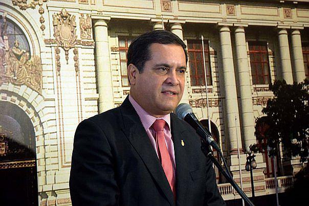 Luis Iberico declina participación en el gobierno de PPK por disposición de César Acuña