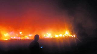 Tumbes: Incendio provoca pánico en vecinos de distrito La Cruz
