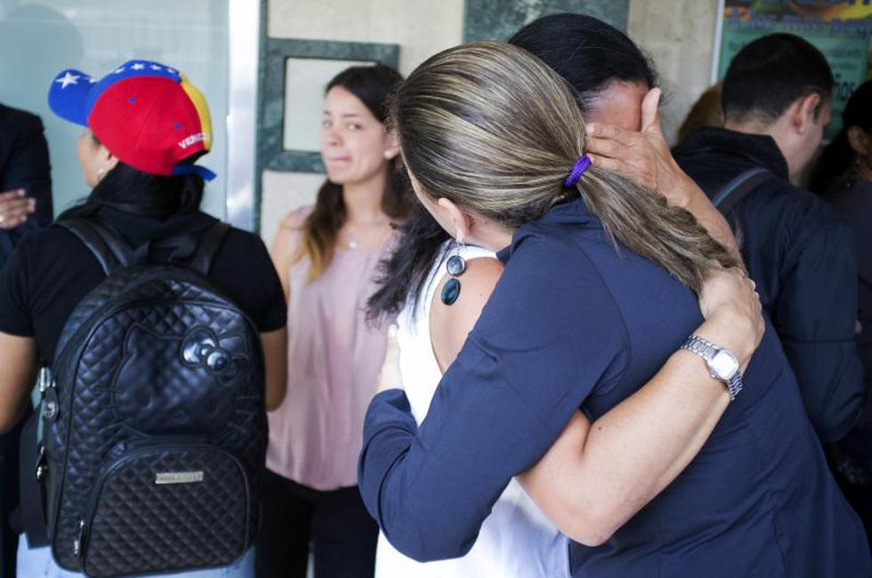 Velorio de Génesis Carmona: Familiares piden paz en el país (FOTOS)