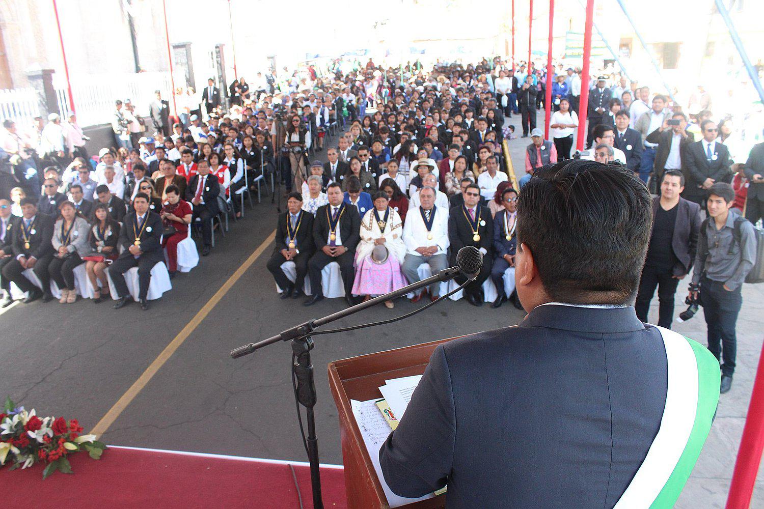 Paucarpata celebra aniversario en medio de enormes deudas 