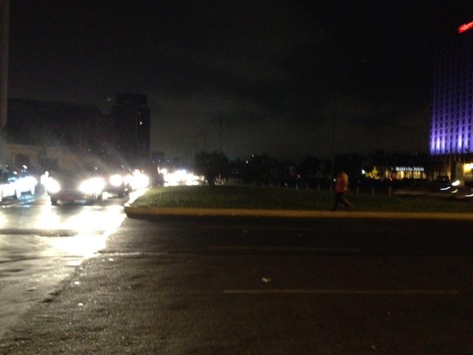 Falla en subestación eléctrica provoca apagón en Lima, Lince y La Victoria