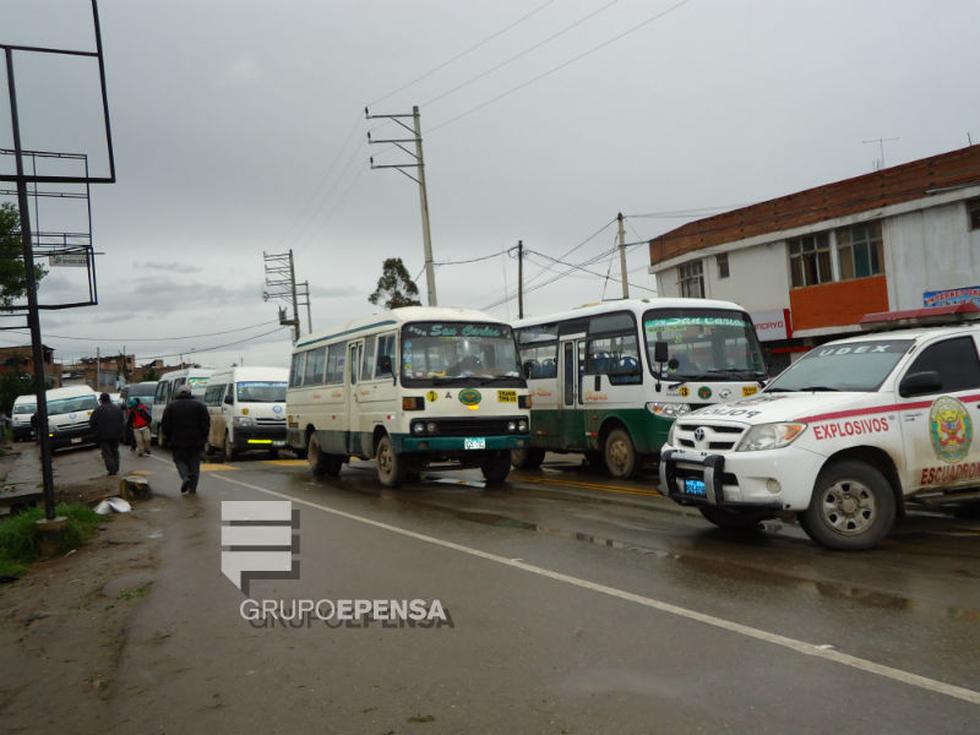 Transportistas bloquean carretera Huancayo - Chupaca
