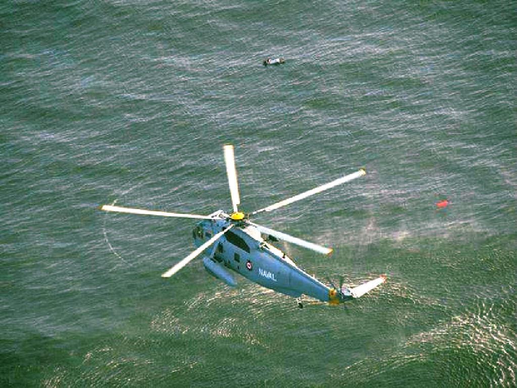 Iquique: embarcación con tripulantes peruanos naufraga en mar chileno