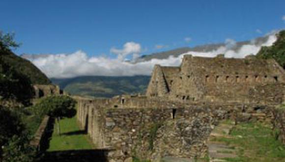 Los murales con llamas del  Sol en Choquequirao