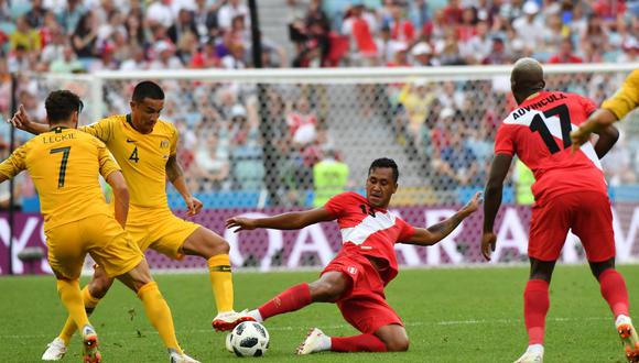 Perú se verá las caras con Australia este lunes para asegurar un cupo a Qatar 2022. (Foto: AFP)