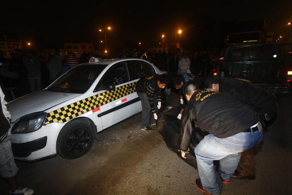 Acribillan a taxista frente a su familia (FOTOS)