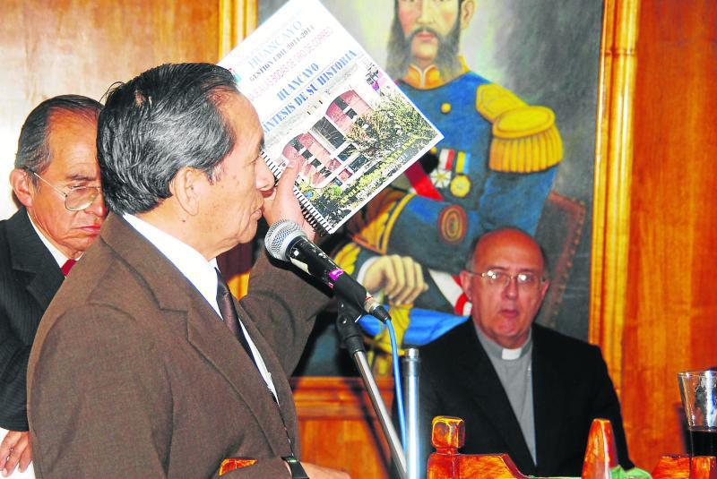 Presentan 'Biblia Wankaxauxa' de Apolinario Inga