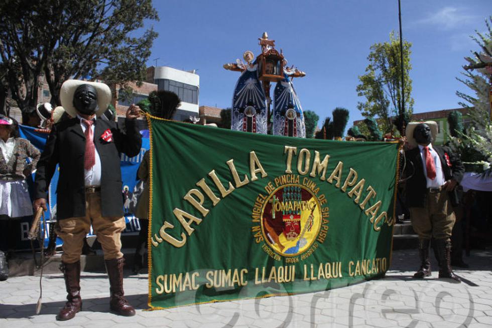 Los Shapis demuestran  devoción por la santísima 'Cruz de Mayo' (FOTOS)