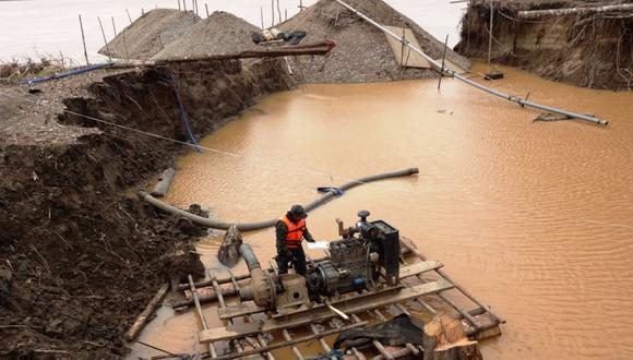 Puerto Inca: sancionan a minero chino por incumplir normas ambientales