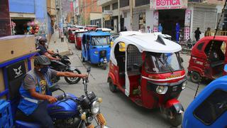 Caos en calles de Huánuco por congestión vehicular