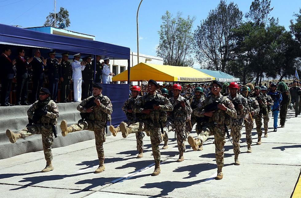 Fuerza Aérea conmemora sacrificio del Héroe Nacional José Abelardo Quiñones  (FOTOS)