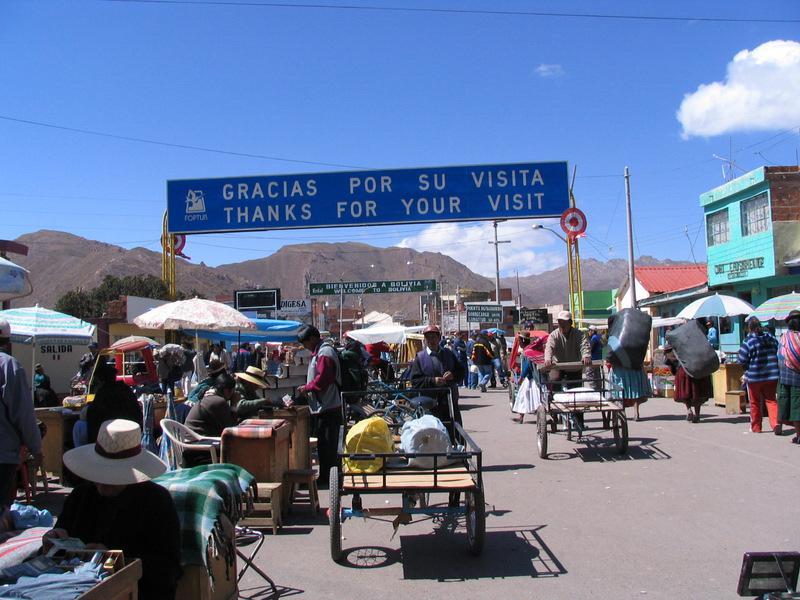 Perú y Bolivia se reúnen en Copacabana para abordar tema limítrofe