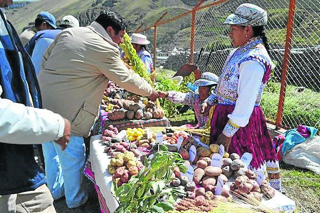Tuti celebra hoy su 122 aniversario 