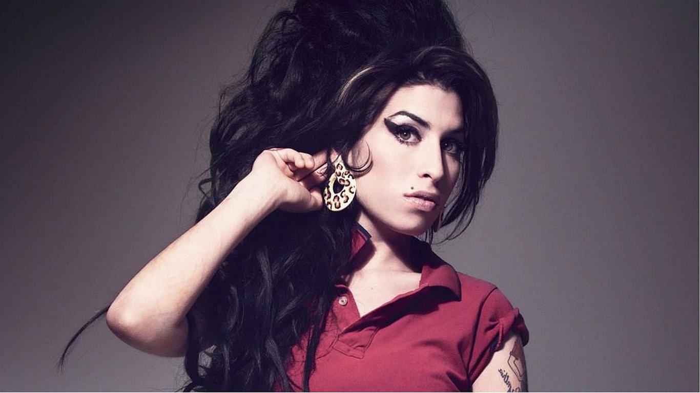 Efemérides: Fallecimiento de la cantante Amy Winehouse