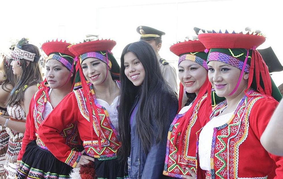 Con danzas típicas, la policía celebra Fiestas Patrias (FOTOS y VIDEO)