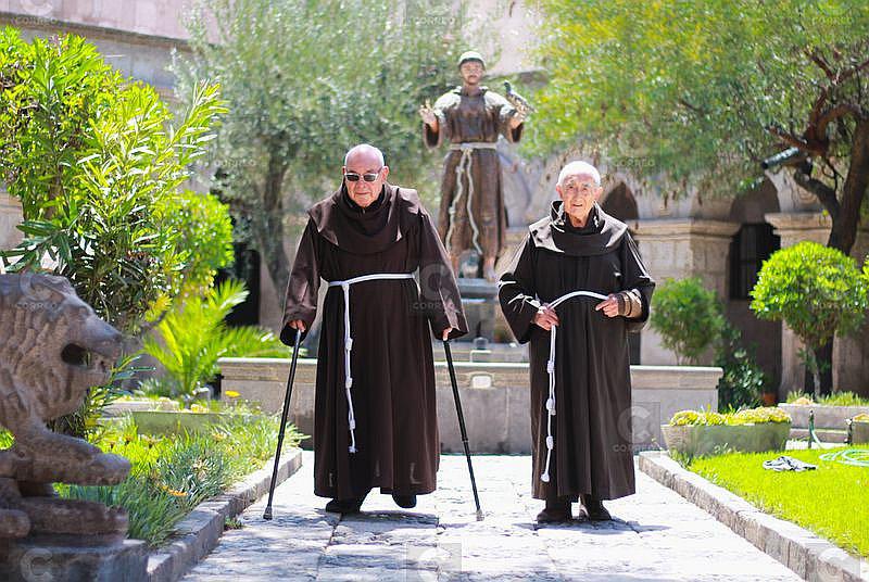 Religiosos 75 años con la Orden Franciscana