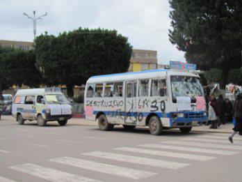 Las líneas 5 y 30 continúan enfrentadas por ruta en Juliaca