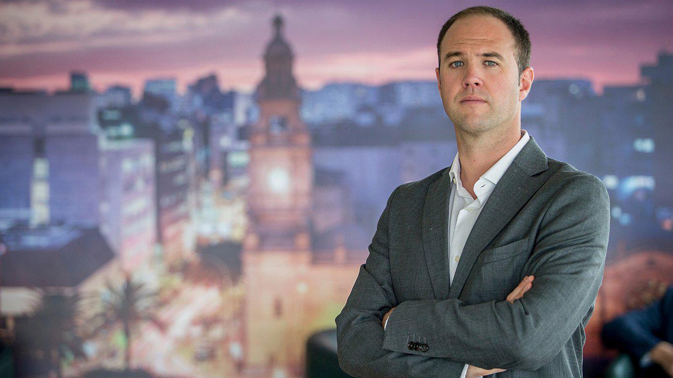 Javier Lesaca: "Hay que desconfiar de lo que llegue por WhatsApp"