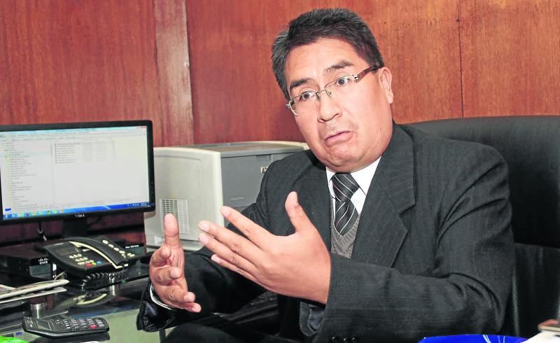 Intervienen a funcionario del INEI manejando ebrio