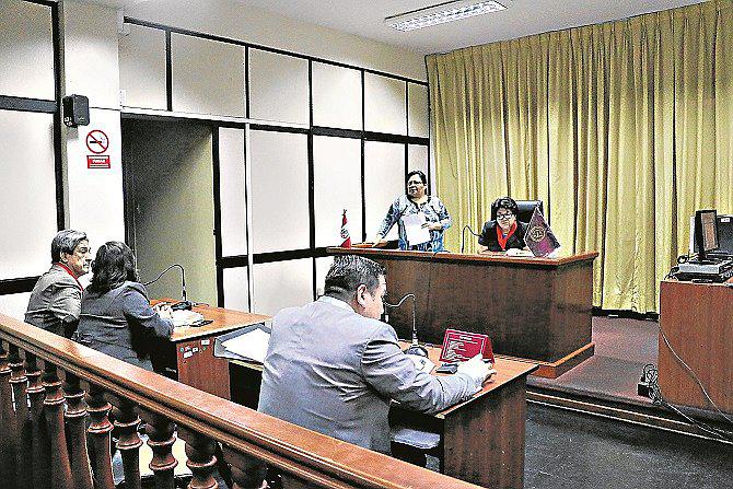 Exfiscal antidrogas lleva casi un año en la clandestinidad