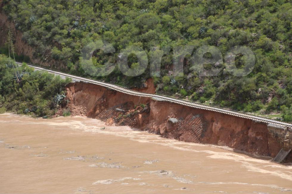 Colapsan vías de ferrocarril Huancayo - Huancavelica (Video)