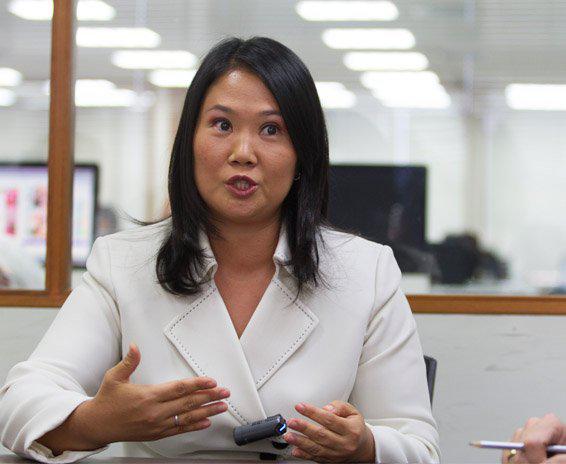 Keiko Fujimori a Humala: Volvió el 'Capitán Carlos' a quien la complicidad conyugal lo hace perder el control