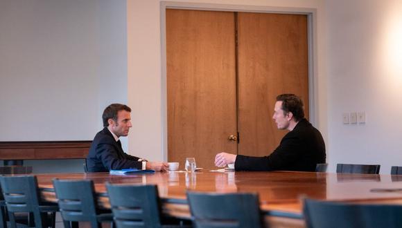 El presidente de Francia Emmanuel Macron señaló que tuvo una discusión discusión clara y franca con el empresario Elon Musk, dueño de Twitter. (Foto de Twitter / @EmmanuelMacron)