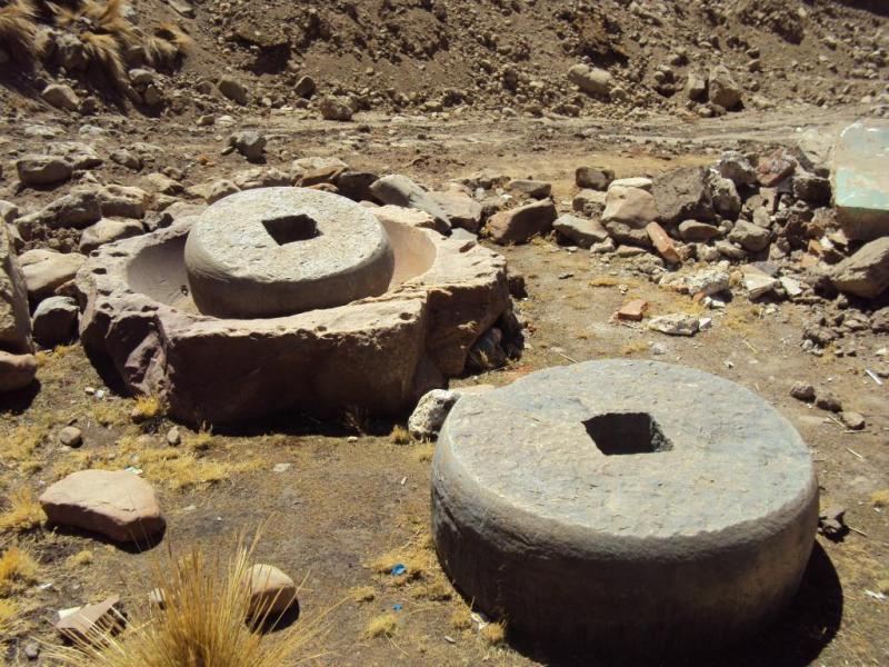 Trapiches: los molinos de piedra que sacan oro