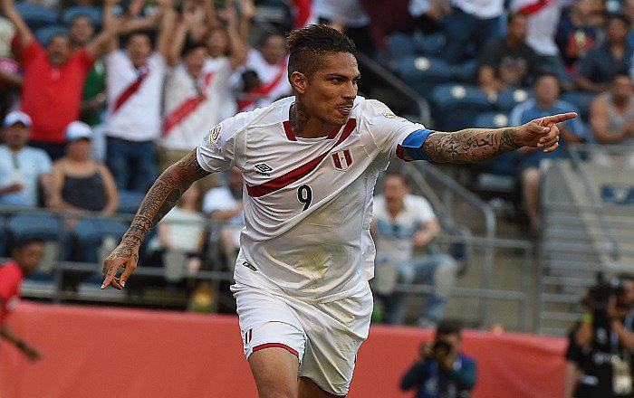 ​Paolo Guerrero supera a Teófilo Cubillas y es el máximo goleador de la selección 