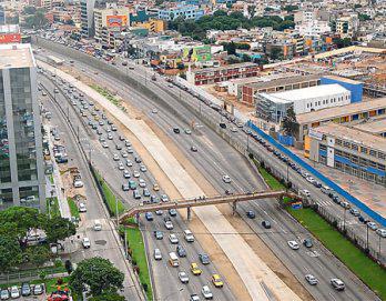 Rinden homenaje al gestor de la Vía Expresa y Costa Verde