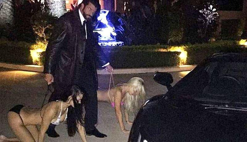 Indignantes fotos de Candyman, el magnate que pasea mujeres como perros 