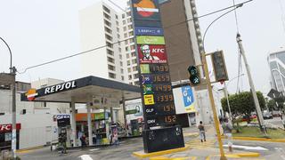 Repsol y Petroperú subieron el precio del diésel vehicular en S/ 0.30 por galón, alerta Opecu