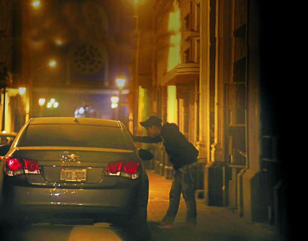 Los "telos" sobre ruedas: alquilan automóviles para encuentros sexuales