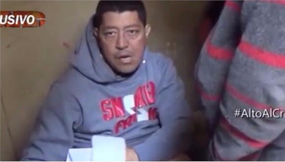 Perú: policía atrapa a comercializador de droga en insólita situación  (VIDEO)