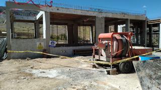 Construcción involucrada en “Club del Tarot” ya presenta retraso en Castrovirreyna
