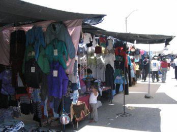 No ampliarán plazo para
 feria de prendas usadas