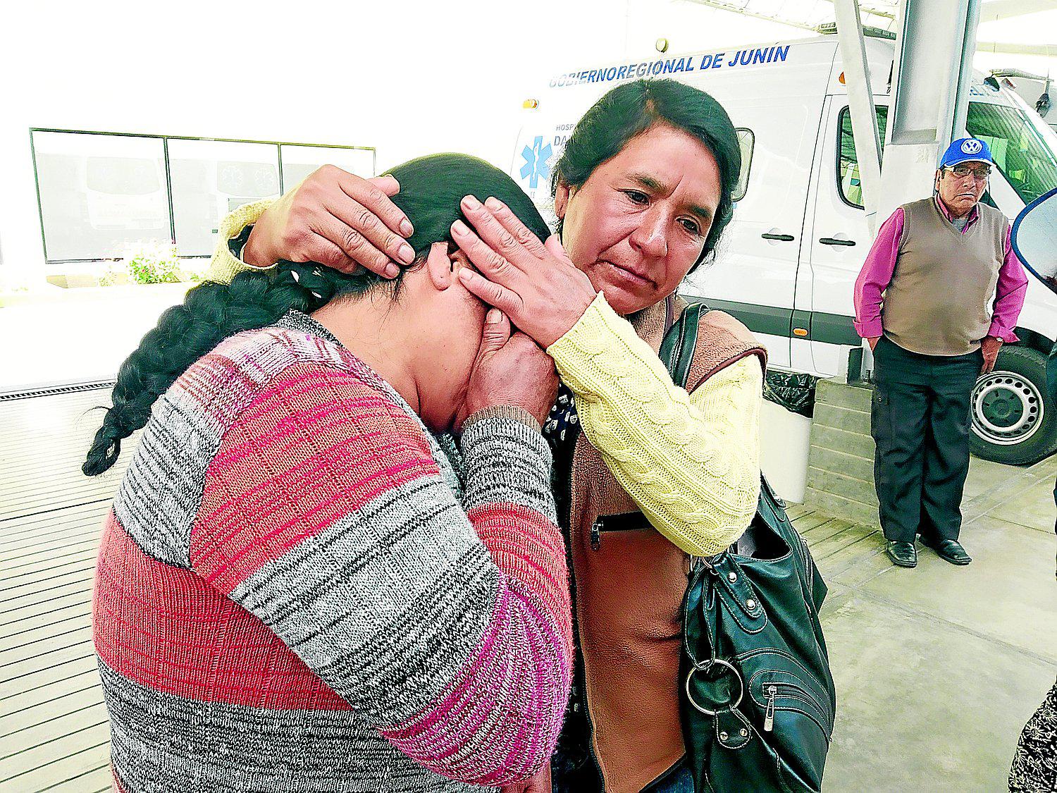 Trabajadora social en coma por intoxicación al comer ceviche