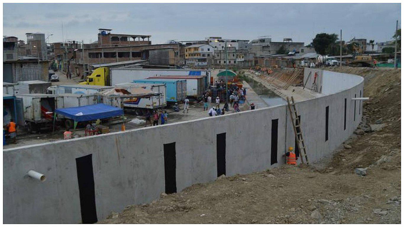 Perú solicita a Ecuador paralizar inmediatamente construcción de muro en la frontera (VIDEO)