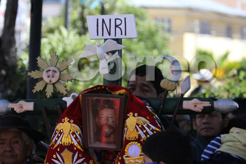 Los Shapis demuestran  devoción por la santísima 'Cruz de Mayo' (FOTOS)