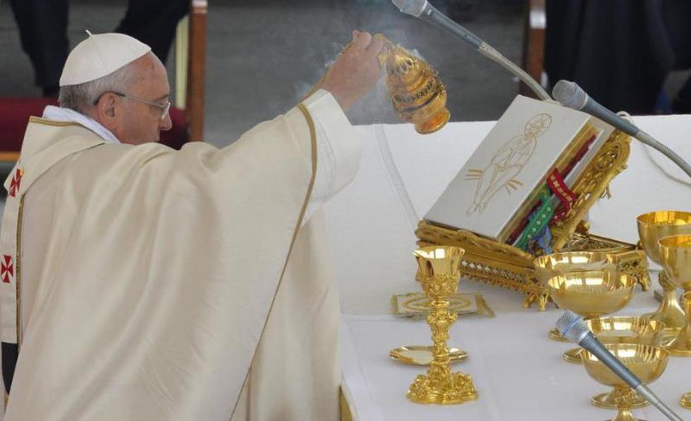 Juan Pablo II y Juan XXIII fueron proclamados santos (FOTOS)