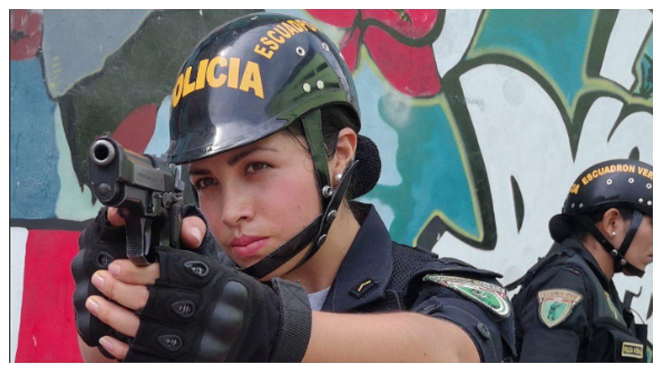 Día de la Mujer Policía: PNP resalta trabajo de las 22,000 agentes femeninas del país